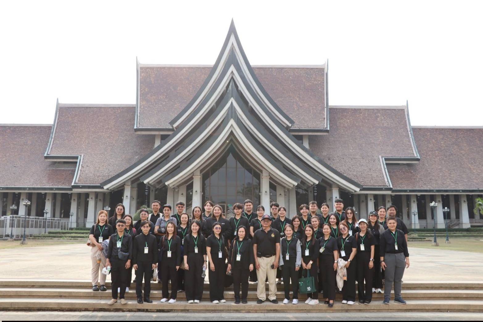 title - ผู้อำนวยการกลุ่มฝึกอบรมและการพัฒนาผลิตภัณฑ์ (ศพส.) ได้รับเชิญเป็นผู้บรรยายพิเศษ  ให้แก่ ข้าราชการใหม่ รุ่นที่ 10 หลักสูตร ต้นกล้าข้าราชการ ประจำปีงบประมาณ พ.ศ. 2569 ณ ห้องประชุมอาคาร 100 ปี ศูนย์ส่งเสริมและพัฒนาอาชีพเสริมนอกภาคการเกษตร